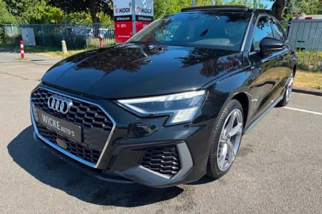 Audi A3 (2021) thumbnail 2