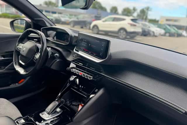 Peugeot 208 (2021) thumbnail 6