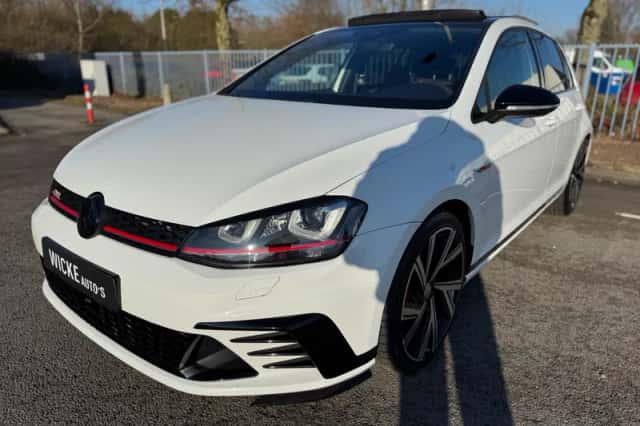 Volkswagen Golf (2016) thumbnail 1