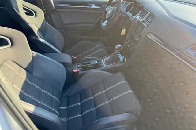 Volkswagen Golf (2016) thumbnail 5