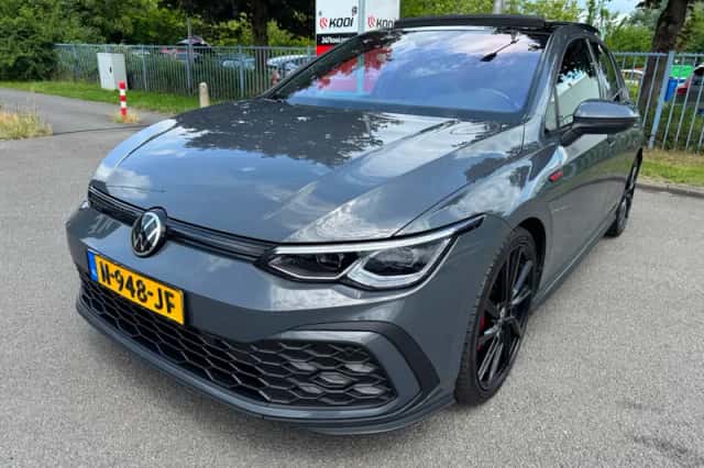 Volkswagen Golf (2020) thumbnail 2