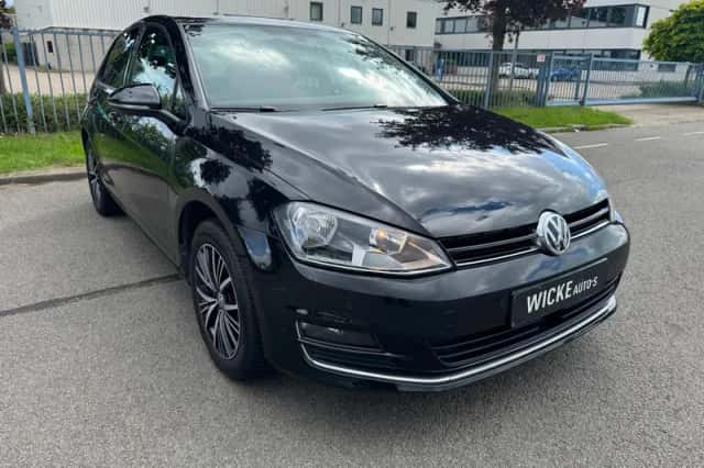 Volkswagen Golf (2016) thumbnail 4