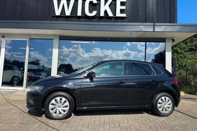 Volkswagen Polo (2019) thumbnail 1