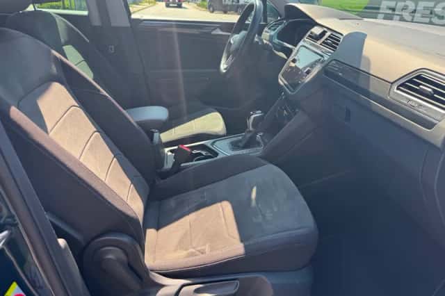 Volkswagen Tiguan (2022) thumbnail 6