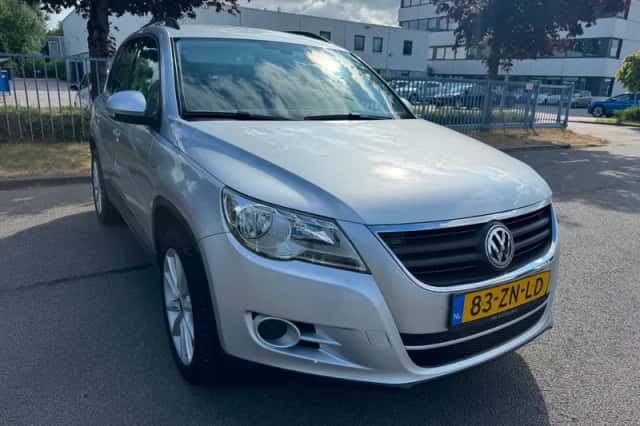 Volkswagen Tiguan (2008) thumbnail 4