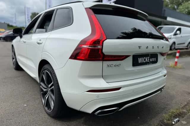 Volvo XC60 (2020) thumbnail 3