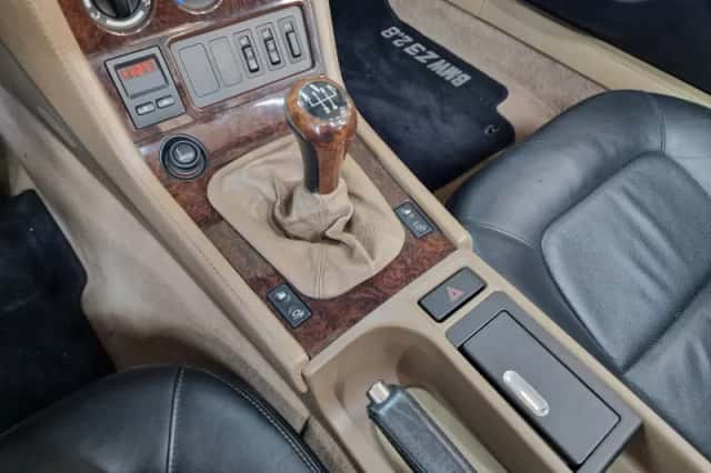 BMW Z3 (1997) thumbnail 12