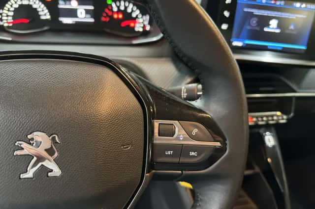 Peugeot 208 (2020) thumbnail 12
