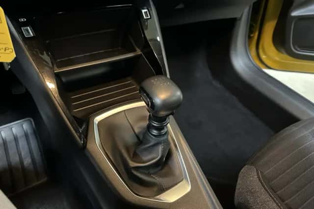 Peugeot 208 (2020) thumbnail 23