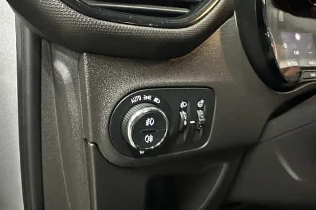 Opel Crossland (2021) thumbnail 10