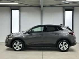 Opel Grandland X (2017) thumbnail 2