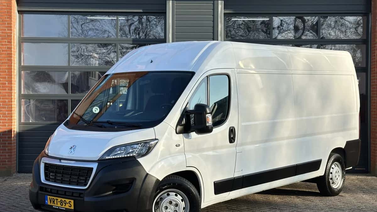 Peugeot E-Boxer (2021) — foto 1