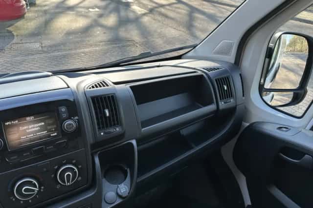 Peugeot E-Boxer (2021) thumbnail 17