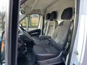 Peugeot E-Boxer (2021) thumbnail 3