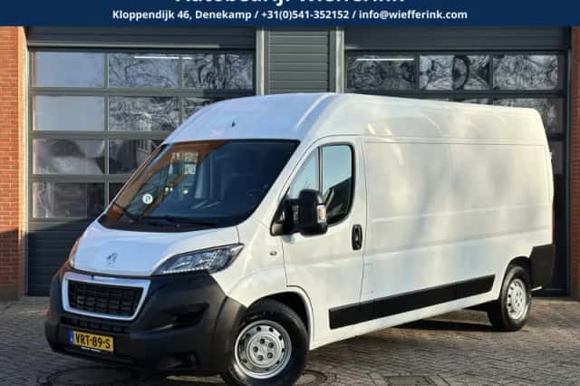 Peugeot E-Boxer (2021) thumbnail 1