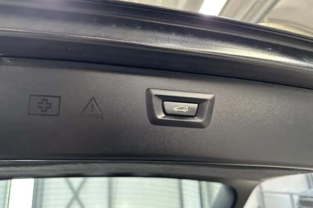 BMW 5-Serie (2012) thumbnail 30