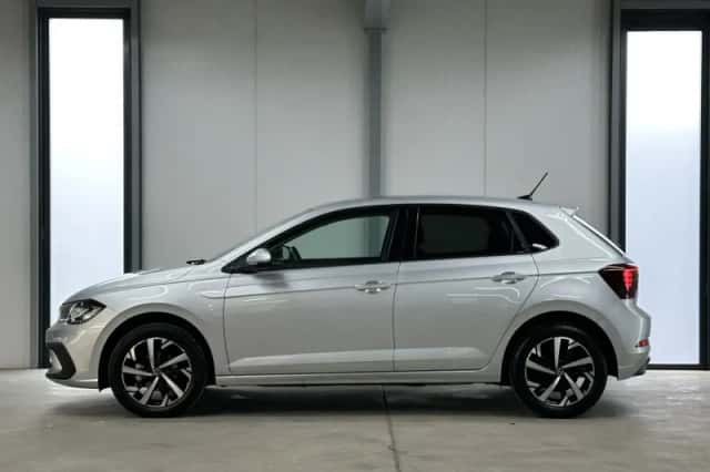 Volkswagen Polo (2024) thumbnail 2
