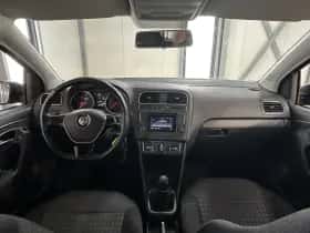 Volkswagen Polo (2014) thumbnail 6
