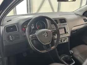 Volkswagen Polo (2014) thumbnail 9