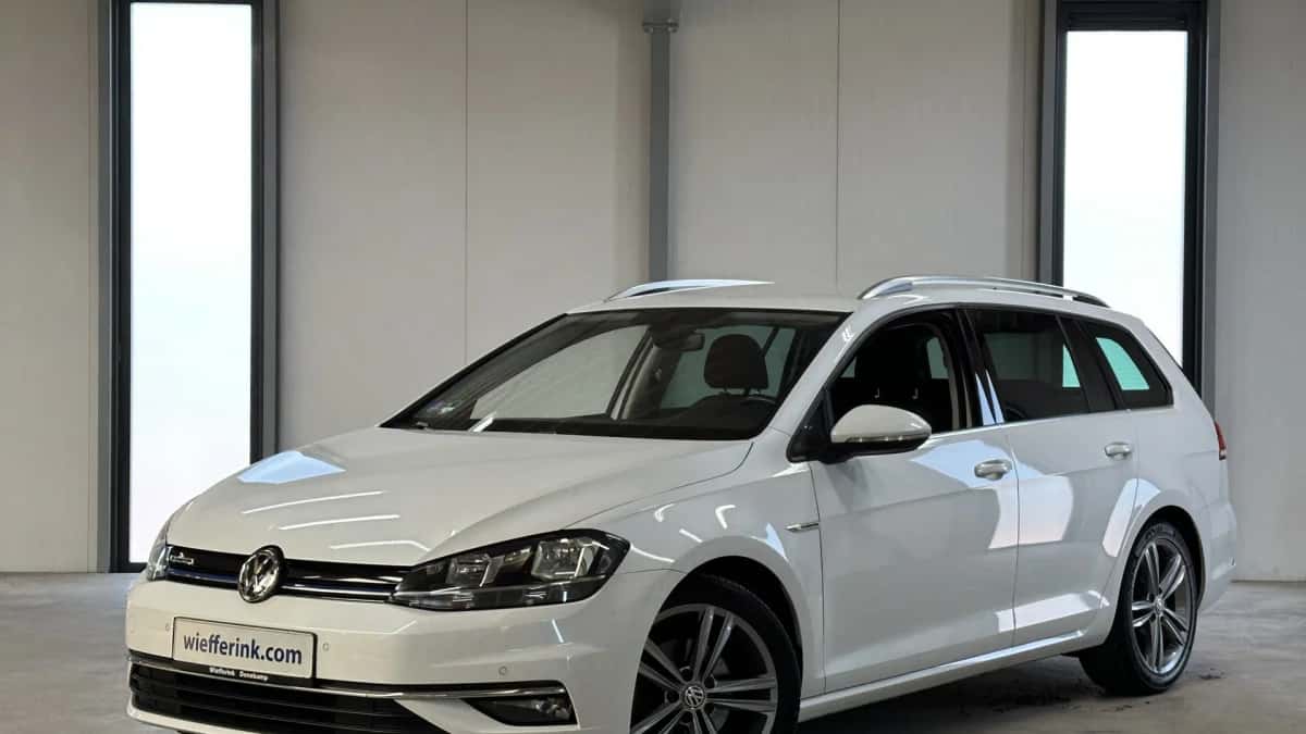 Volkswagen Golf (2017) — foto 1