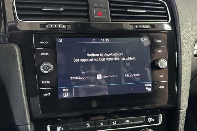 Volkswagen Golf (2017) thumbnail 19