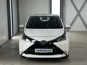 Toyota Aygo (2014) thumbnail 3