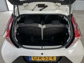 Toyota Aygo (2014) thumbnail 25