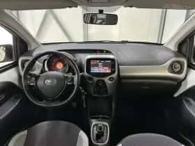 Toyota Aygo (2014) thumbnail 6