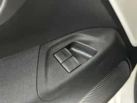 Toyota Aygo (2014) thumbnail 9