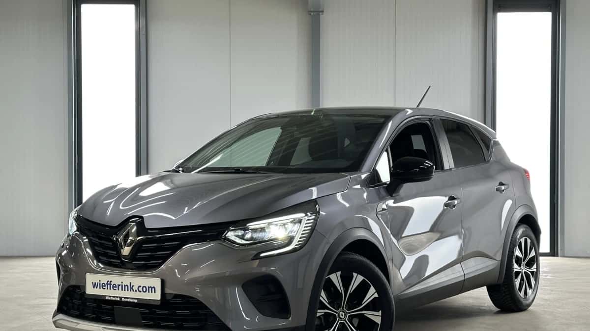 Renault Captur (2022) — foto 1