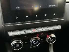 Renault Captur (2022) thumbnail 22