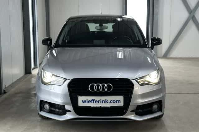 Audi A1 (2014) thumbnail 3