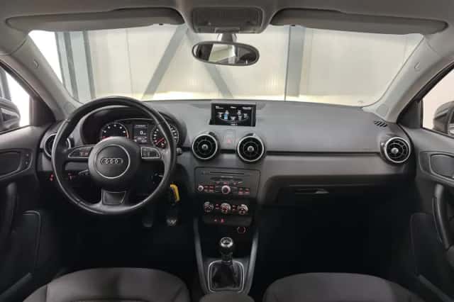 Audi A1 (2014) thumbnail 6