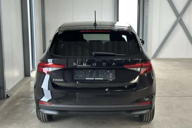 Škoda Fabia (2024) thumbnail 5