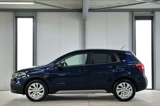 Suzuki S-Cross (2016) thumbnail 2