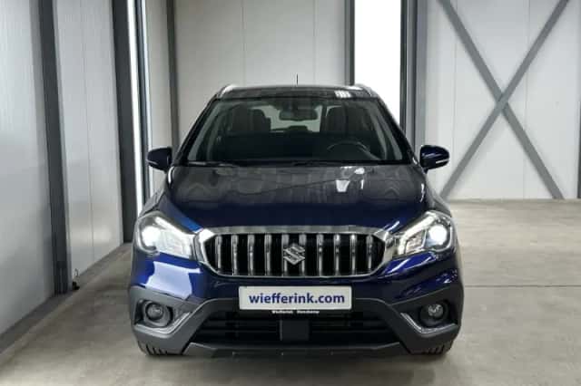 Suzuki S-Cross (2016) thumbnail 3