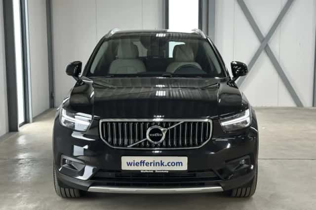 Volvo XC40 (2019) thumbnail 3