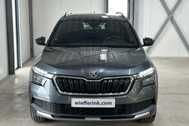 Škoda Kamiq (2019) thumbnail 3
