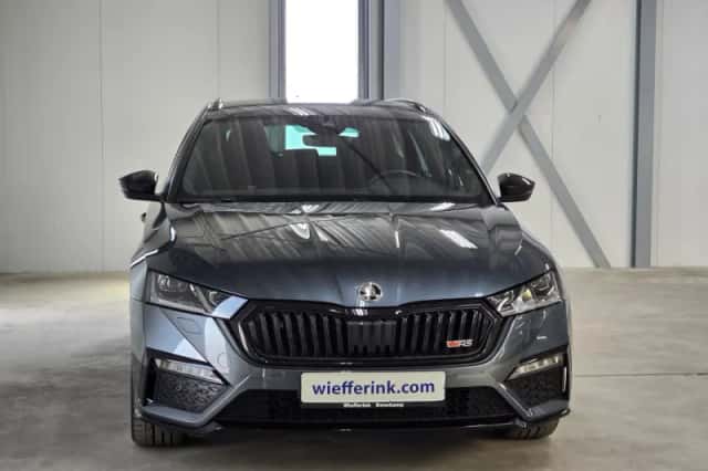 Škoda Octavia (2021) thumbnail 3