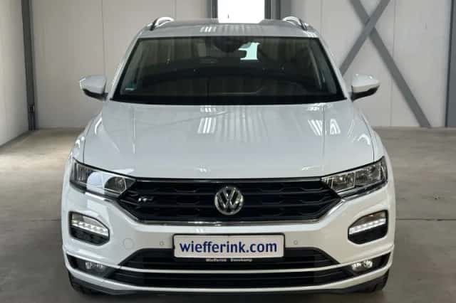 Volkswagen T-Roc (2018) thumbnail 3