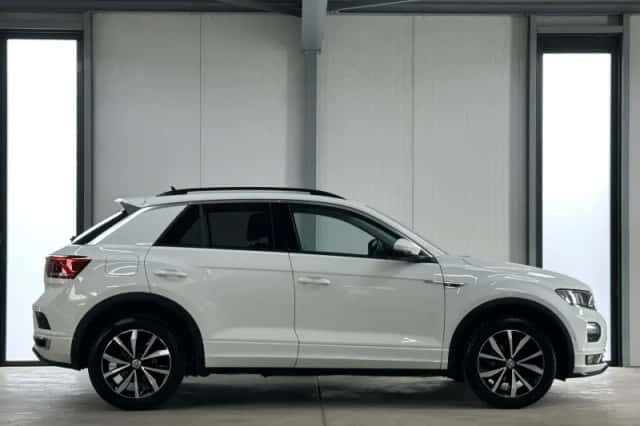 Volkswagen T-Roc (2018) thumbnail 4