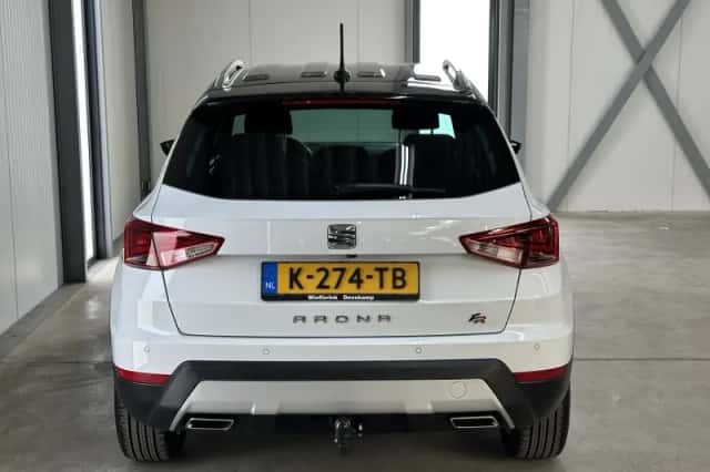 SEAT Arona (2018) thumbnail 5