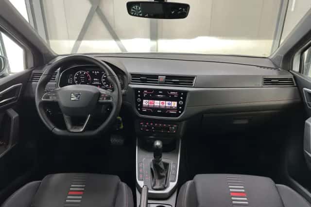 SEAT Arona (2018) thumbnail 6