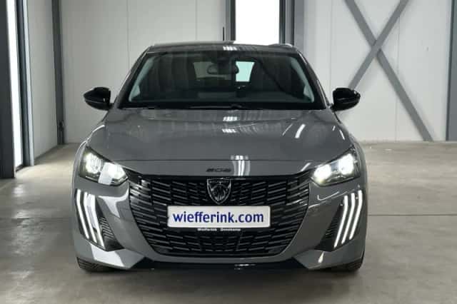 Peugeot e-208 (2023) thumbnail 3