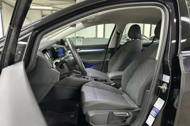 Volkswagen Golf (2020) thumbnail 3
