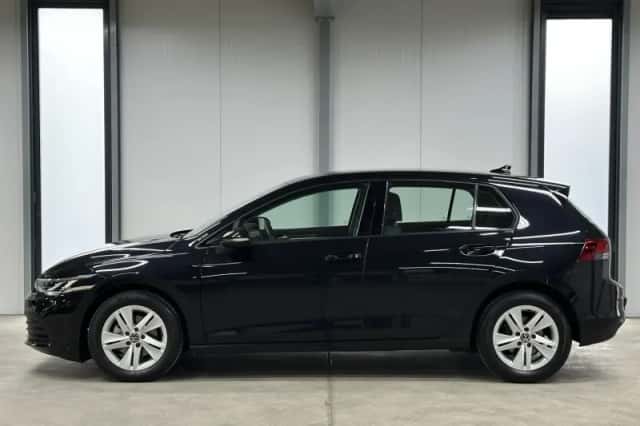 Volkswagen Golf (2020) thumbnail 4