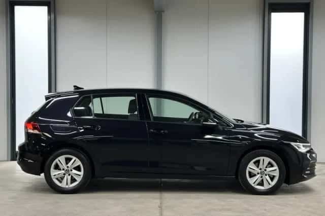 Volkswagen Golf (2020) thumbnail 6