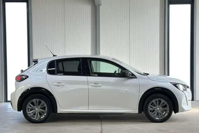Peugeot e-208 (2020) thumbnail 6