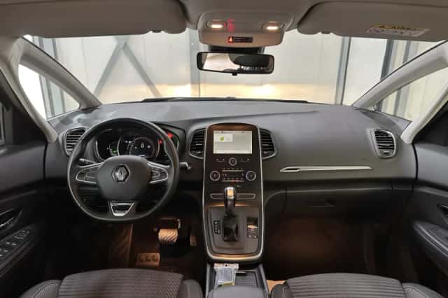 Renault Scénic (2018) thumbnail 2