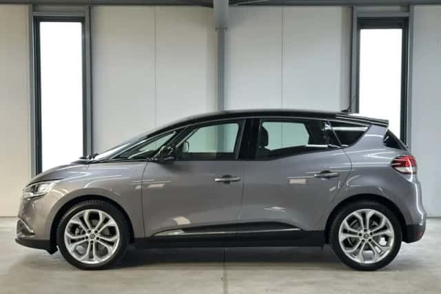 Renault Scénic (2018) thumbnail 4